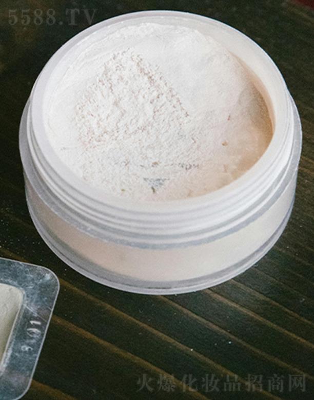 �\÷����͸ɢ��